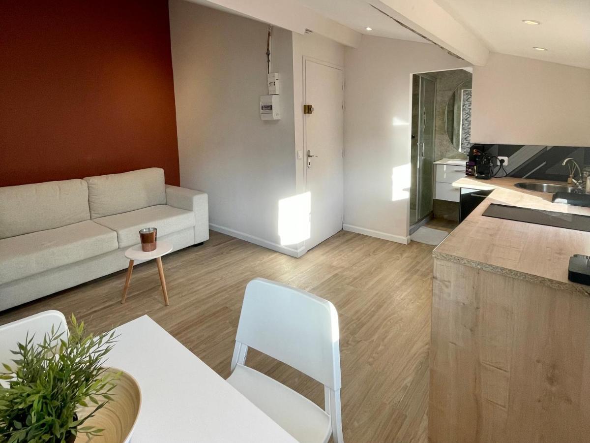 Appartement LISE - Port&Halles, départ Ferry Toulon Extérieur photo